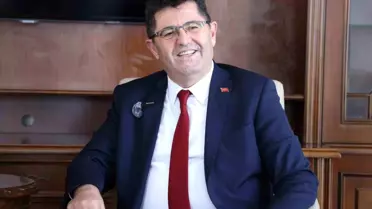 CHP Adayı Orhan Çerkez, Çekmeköy Belediye Başkanlığına Resmen Başladı