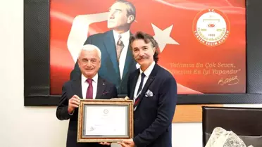 Mustafa Geyikçi Finike Belediye Başkanı olarak seçildi