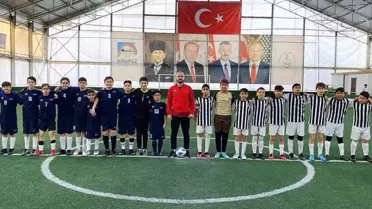 Körfez'de Küçük Erkekler Futbol Turnuvası Başladı