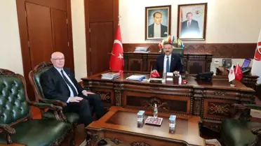 Odunpazarı Belediye Başkanı Kazım Kurt, Eskişehir Valisi Hüseyin Aksoy'u ziyaret etti