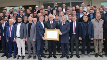 Of Belediye Başkanı Salim Salih Sarıalioğlu mazbatasını aldı