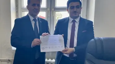 Veysel Şahin Türkeli Belediye Başkanı olarak mazbatasını aldı