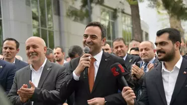 Mehmet Yasin Özlü, Başiskele Belediye Başkanlığı için mazbatasını aldı