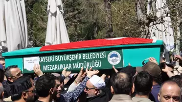 Somali'deki Saldırıda Hayatını Kaybeden Yardım Çalışanının Cenazesi Kayseri'de Defnedildi