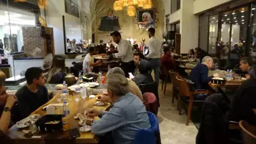 Van'da Adem Şef, Ramazan ayında eşsiz lezzetler sunuyor