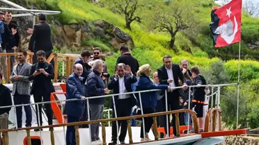 Galatasaray Başkanı Dursun Özbek ve Yönetim Kurulu Üyeleri Halfeti'yi Gezdi