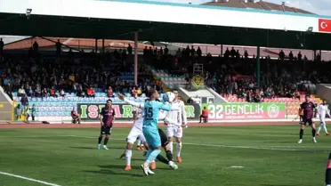 Isparta 32 Spor ve Erzincanspor Berabere Kaldı