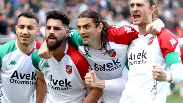 Karşıyaka, Efeler 09'u 6-0 mağlup etti