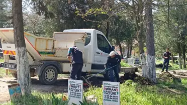 Pazaryeri İlçesinde Mezarlık Temizliği ve Bakımı Yapıldı