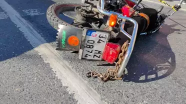 Sultangazi'de Motosiklet Sürücüsü Beton Duvar ve Trafik Uyarı Levhası Arasında Sıkışarak Hayatını Kaybetti