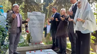 CHP Genel Başkanı Özgür Özel, Manisa'da mezar ziyaretleri gerçekleştirdi