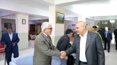 Ağrı Valisi Mustafa Koç ve eşi, Ramazan Bayramı dolayısıyla şehit ailesi, Çocuk Evleri Sitesi ve Huzurevini ziyaret etti