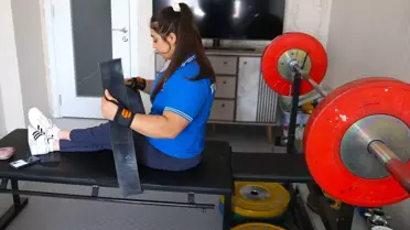 Tekerlekli Sandalyeli Sporcu Sibel Çam, Paris 2024 Olimpiyat Oyunları İçin Hazırlanıyor