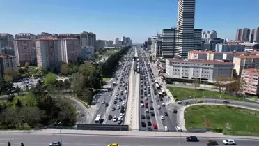 Ramazan Bayramı'nda Büyükçekmece ve Avcılar arasında kilometrelerce trafik oluştu