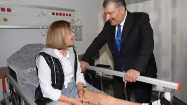 Sağlık Bakanı Fahrettin Koca, Hatay'da hastaneleri ziyaret etti