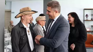 Düzce Valisi Selçuk Aslan, Huzurevindeki Büyükleri Ziyaret Etti