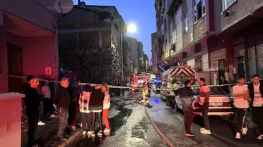 Bağcılar'da Tek Katlı Gecekondu Alev Topuna Döndü