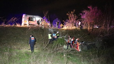Karabük'te şarampole devrilen araçta sürücü hayatını kaybetti