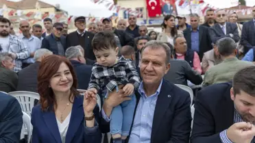 Mersin Büyükşehir Belediye Başkanı Vahap Seçer, Tarsus'ta Bayram Sofrası etkinliğine katıldı
