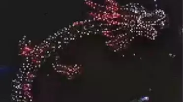 Çin'deki Sanyuesan Festivali'nde Dronelarla Işık Gösterisi