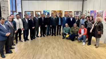 Trabzon'da 10. Karadeniz'in Renkleri karma resim sergisi düzenlendi