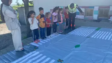 Batman'ın Beşiri ilçesinde Yontukyazı İlkokulu ve Ortaokulu öğrencilerine trafik eğitimi verildi