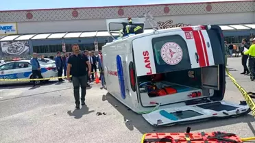 Erzincan'da Ambulans Kaza Yaptı: 6 Kişi Yaralandı