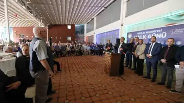 Gemlik Belediye Başkanı Şükrü Deviren, Halk Günü programında vatandaşlarla buluştu
