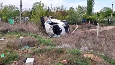 Kırıkkale'de Kamyonet Devrildi: 3 Yaralı