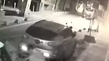 Kadıköy'de Bir Kişi 8 Yerinden Bıçaklandı