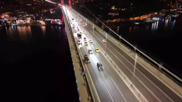 15 Temmuz Şehitler Köprüsü'nde Lastik Patlaması: Trafikte Uzun Kuyruk Oluştu