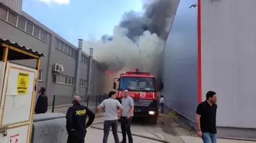 İnegöl'deki Sandalye Fabrikasında Yangın