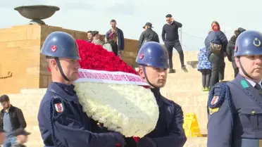 Başkan Tugay ve İzmir'in ilçe belediye başkanları Anıtkabir'i ziyaret etti