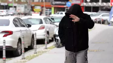 Konya'da Etkili Fırtına: Fabrikanın Çatısı Uçtu, Ağaçlar Devrildi