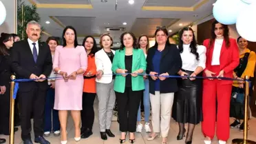 Manisa Polis Eşleri Derneği, şehit ve gazi çocuklarına burs desteği sağladı
