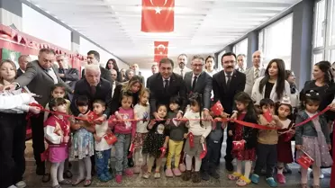 İstanbul İl Milli Eğitim Müdürlüğü'nde 'Bayramın Adı Çocuk' resim sergisi açıldı