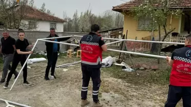 TOGÜ Öğrencileri Tokat'ta Depremzedelere Yardım Etti