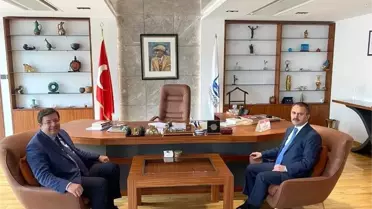 Çanakkale Valisi İlhami Aktaş, Belediye Başkanı Muharrem Erkek'e hayırlı olsun ziyaretinde bulundu