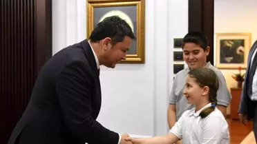 Osmangazi Belediye Başkanı Erkan Aydın, 23 Nisan'da Koltuğunu Çocuklara Devretti