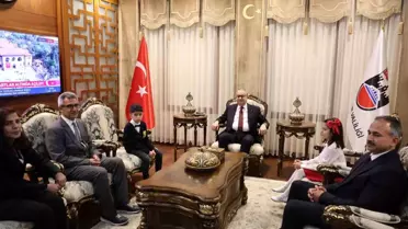 Diyarbakır'da 23 Nisan kutlamalarında tarihi figürler canlandırıldı