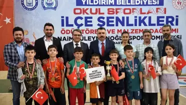 Yıldırım'da Okul Sporları İlçe Şenlikleri Yapıldı
