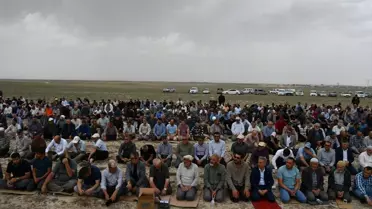Aksaray'ın Eskil ilçesinde vatandaşlar yağmur duasına çıktı