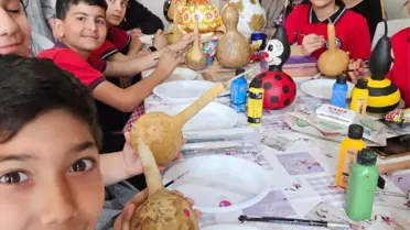 İzmir'de Ortaokul Öğrencileri Geleneksel El Sanatları Kurslarına Katıldı
