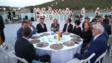 CHP Parti Meclisi Üyesi Umut Dikili ve Sinem Satılmış'ın Nikahı Balıkesir'de Kıyıldı