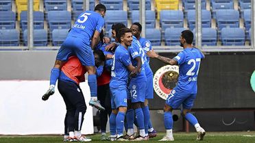 5 futbolcu, kara para aklama ve yasa dışı bahis soruşturmasında ifade verecek