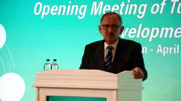 Bakan Özhaseki: Sene sonuna kadar 200 bin konut teslim edeceğiz