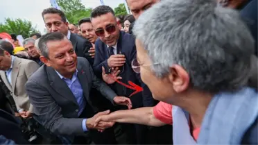 Eski TTB Başkanı Şebnem Korur Fincancı 1 Mayıs yürüyüşünde yer aldı