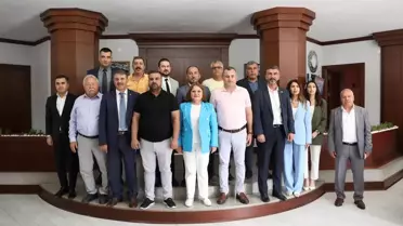 Didim Belediye Başkanı Hatice Gençay, Cumhur İttifakı Belediye Meclis Üyelerini Ziyaret Etti