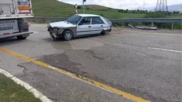 Elazığ'da Otomobil Bariyerlere Çarptı: 1 Yaralı