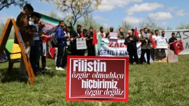 Aksaray Üniversitesi Öğrencileri Gazze'ye Destek İçin Nöbet Eylemi Başlattı